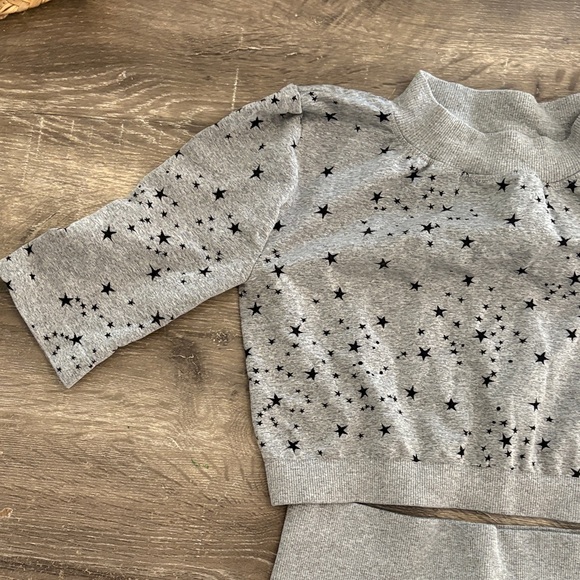 Free People Set - Picture 3 of 7